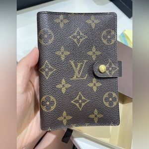 ⭕️Sold⭕️Authentic Louis Vuitton Agenda PM Monogram.